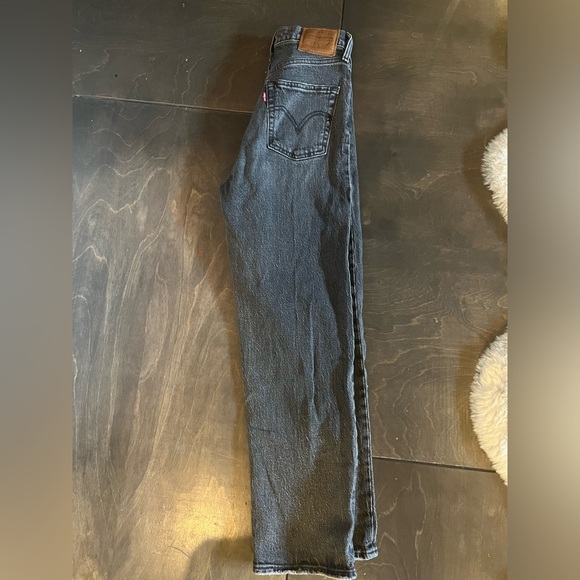 Levi’s jeans! Style “rib cage straight ankle”. Size 24 and 36 inches long. - Picture 4 of 6